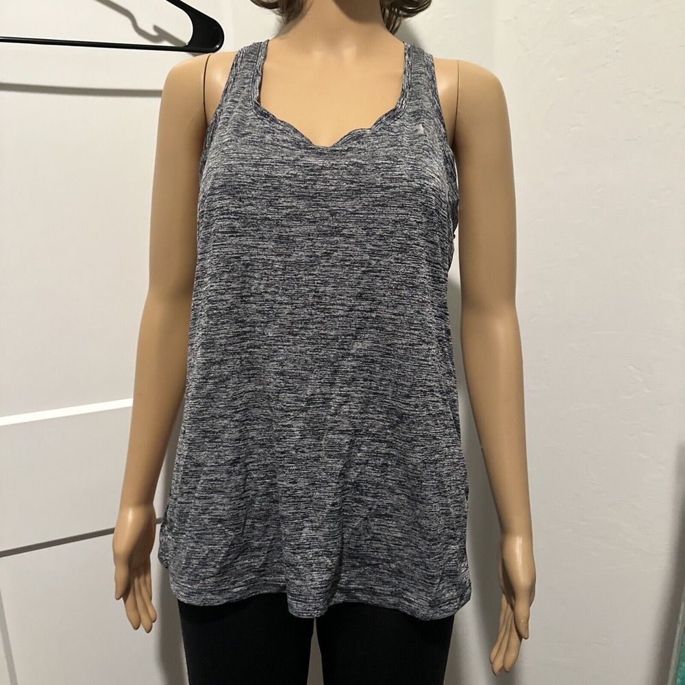 Under Armour Gray/Black Tank Top Size Medium